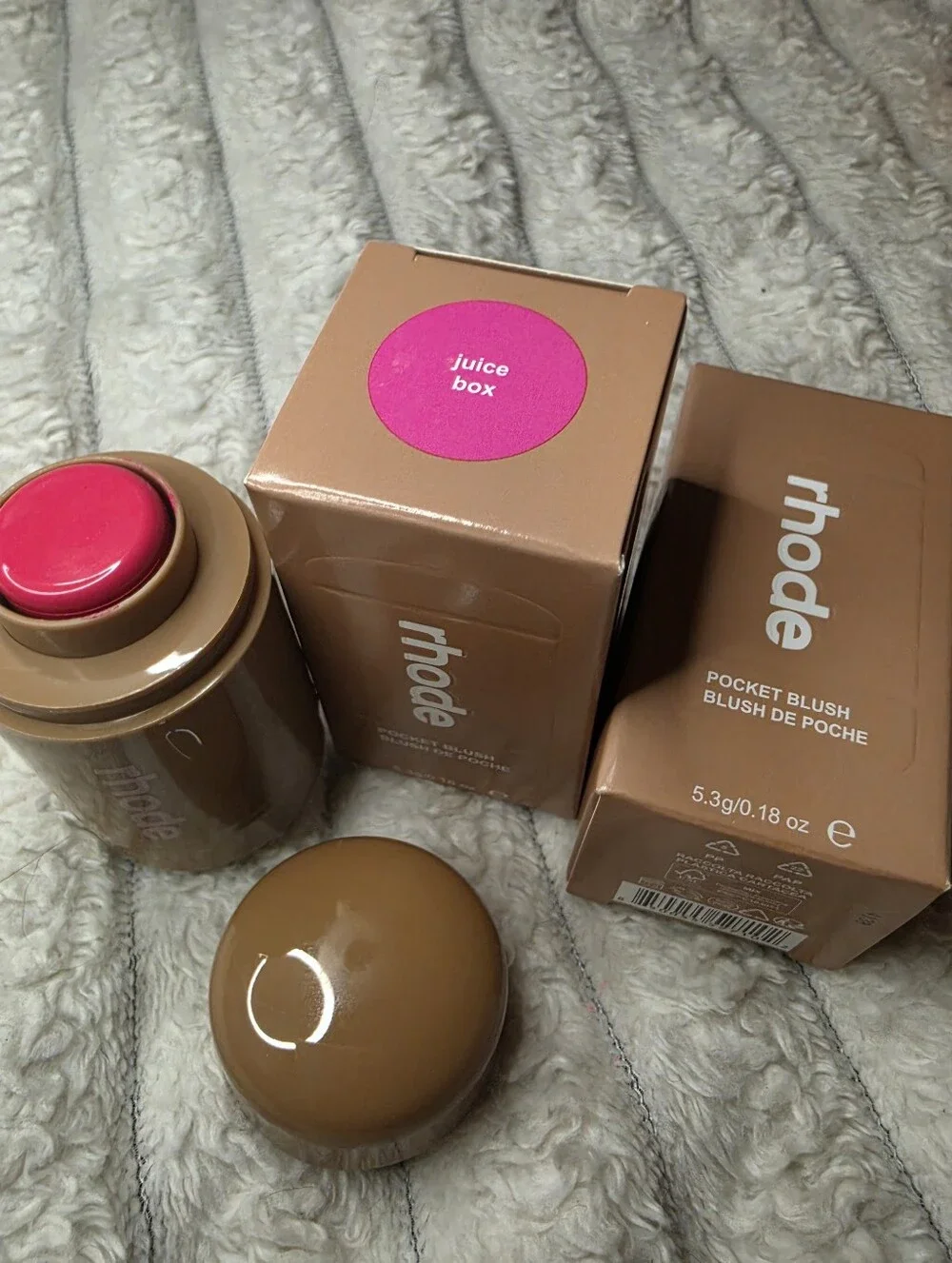 RHODE Pocket Blush In Juice Box - Picture 4 of 5
